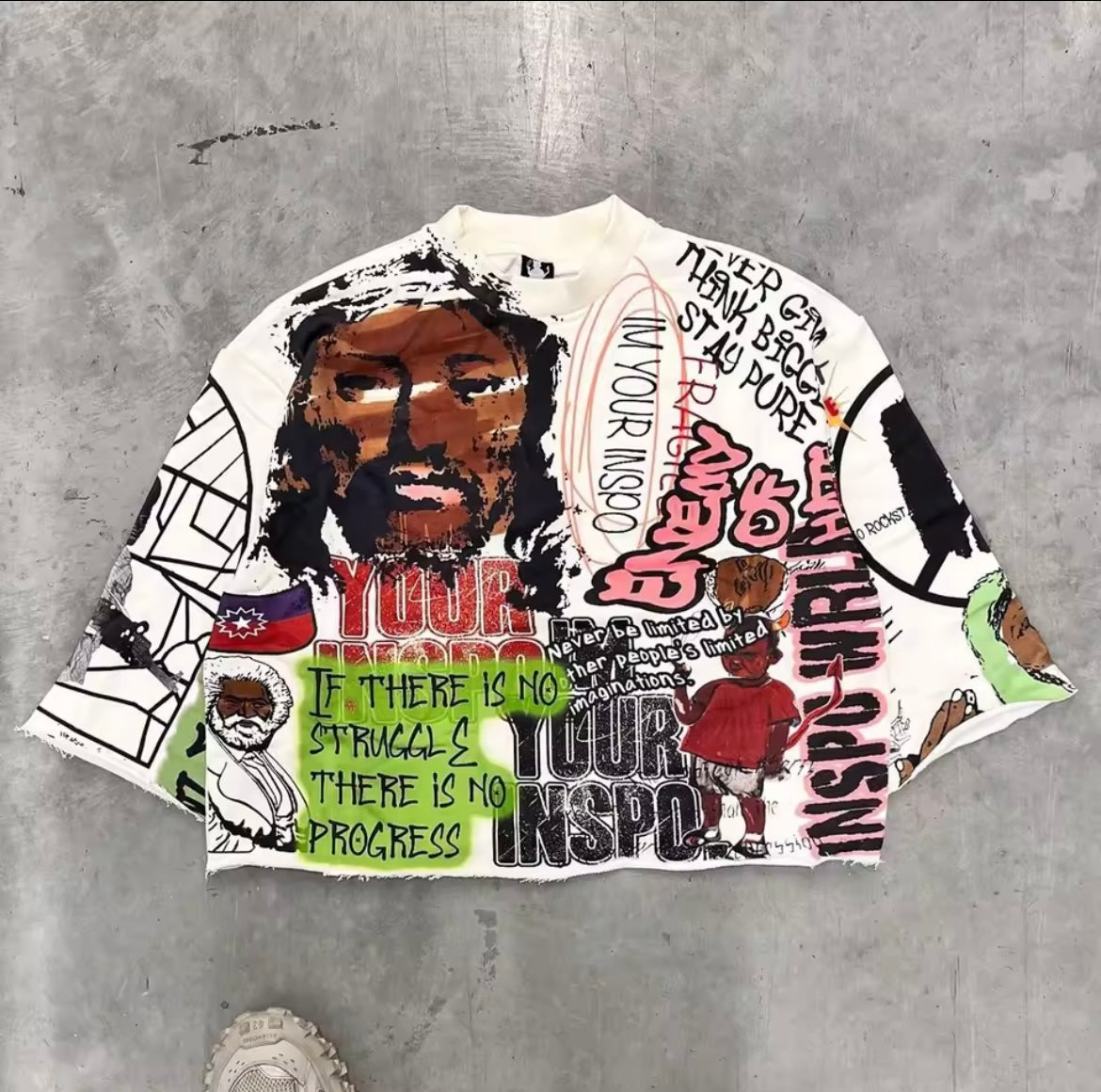 FlyFashion-Graffiti Graphic Tee